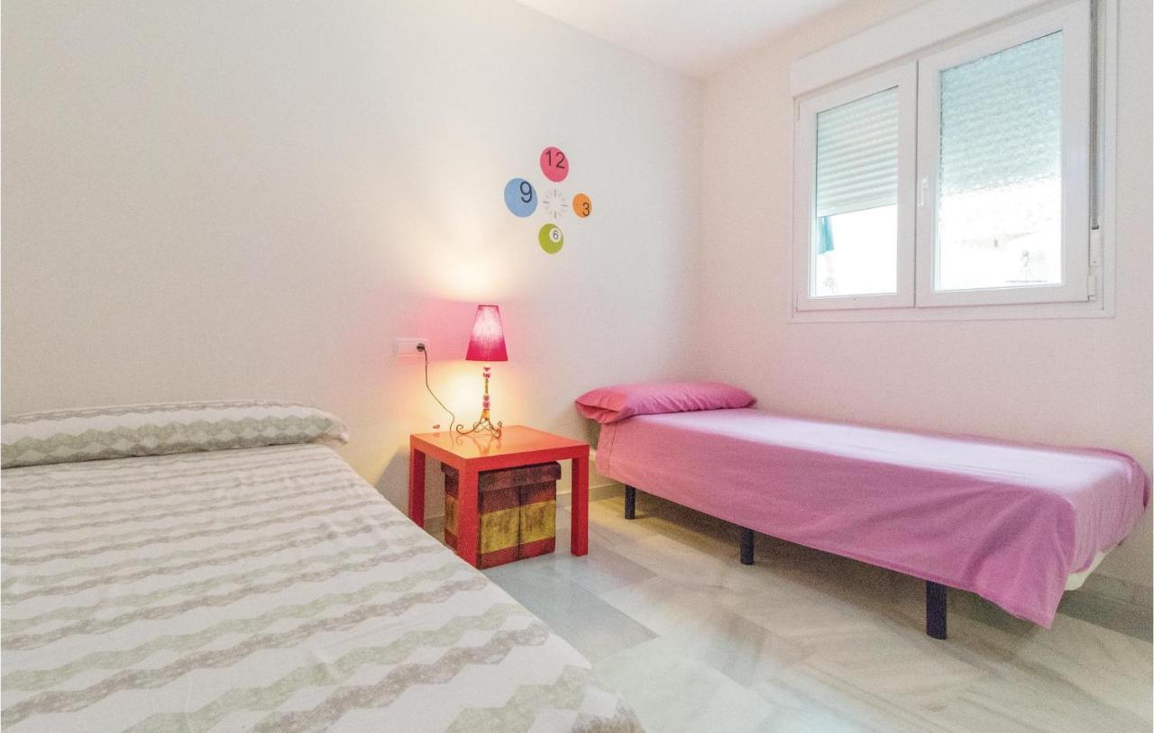 3 Bedroom Stunning Apartment In Motril Exterior foto