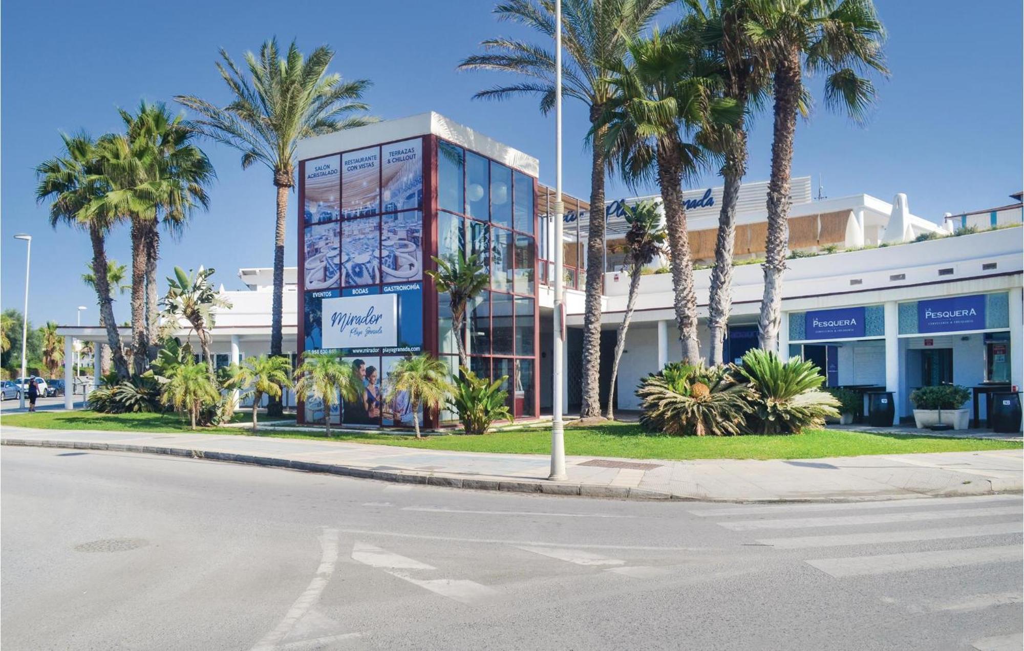 3 Bedroom Stunning Apartment In Motril Exterior foto