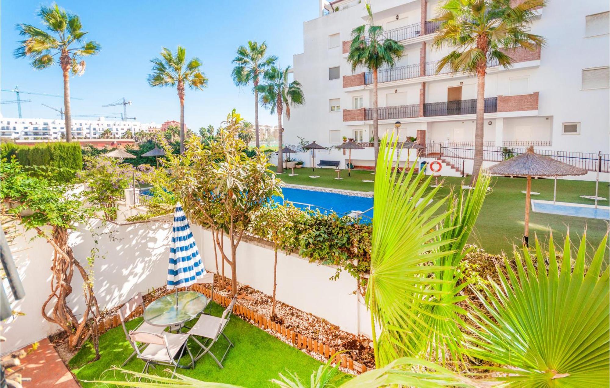 3 Bedroom Stunning Apartment In Motril Exterior foto